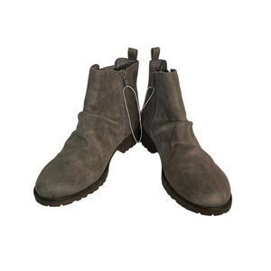 Anneliese gray ankle boots. Side zippers and side elastic for stretch. Size 8